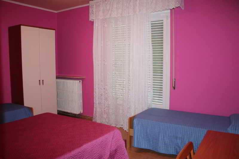 Albergo Paradiso Maccagno Δωμάτιο φωτογραφία