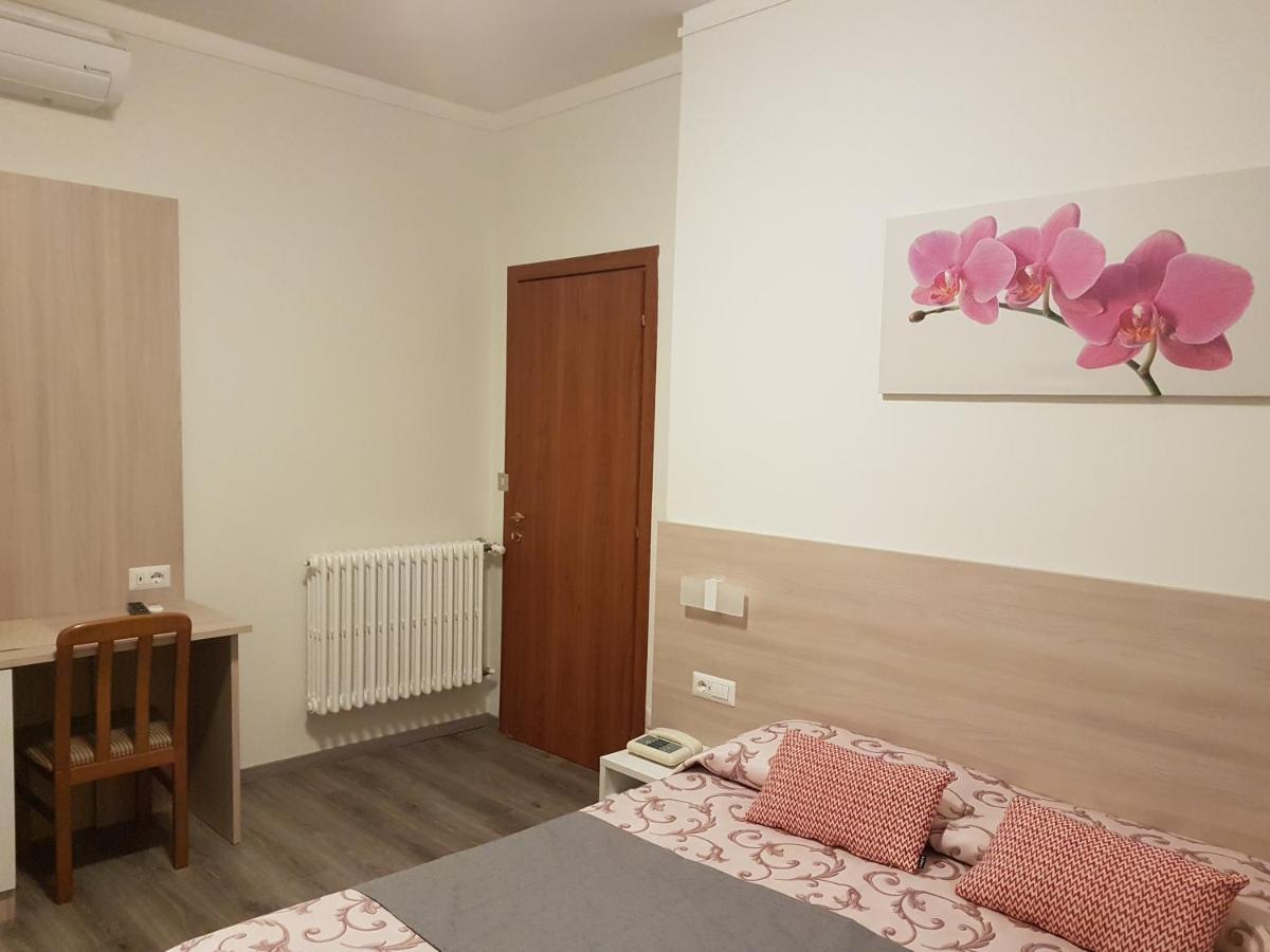 Albergo Paradiso Maccagno Εξωτερικό φωτογραφία