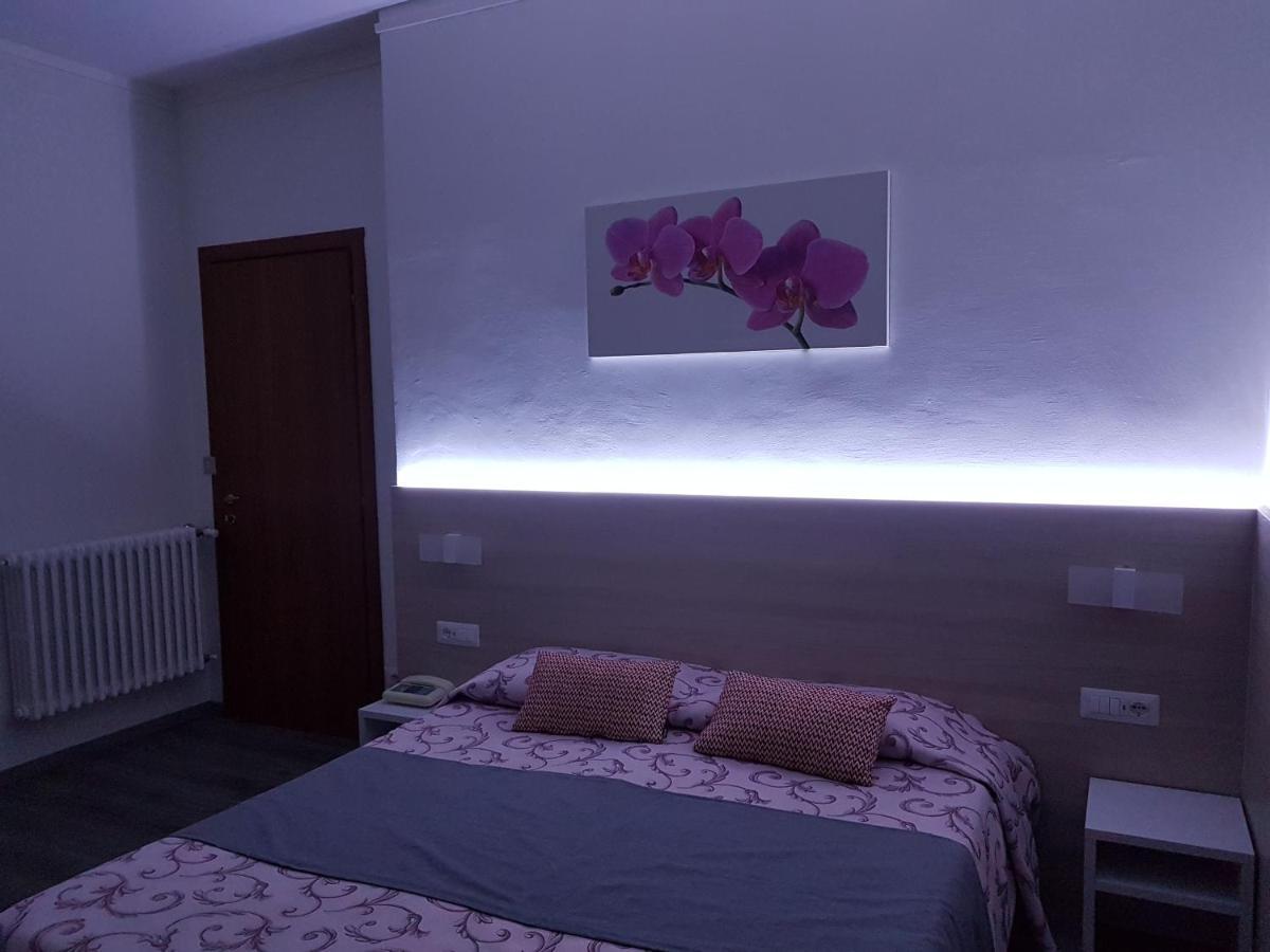 Albergo Paradiso Maccagno Εξωτερικό φωτογραφία